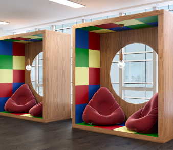 Офис компании «МТС» в г. Санкт-Петербург БЦ «Сенатор»